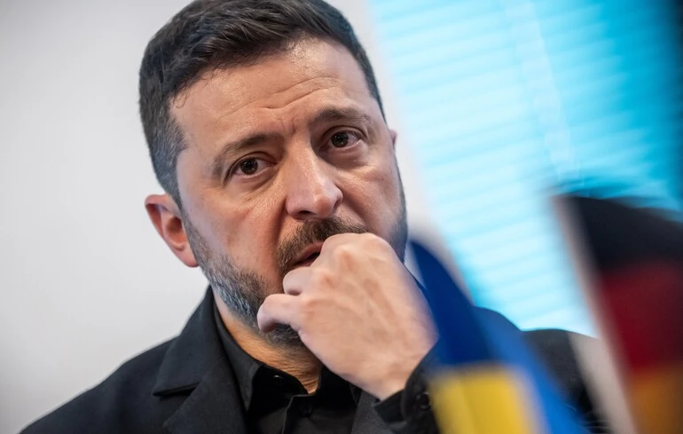 Зеленський згоден на заморозку бойових дій і збереження 75% країни