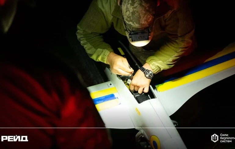 Україна наростила далекобійні удари по російських НПЗ та інших військових цілях — Bloomberg