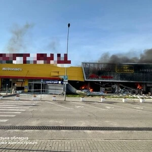 Росіяни знову вдарили по найбільшому ТРЦ Запоріжжя, який уже атакували у вересні