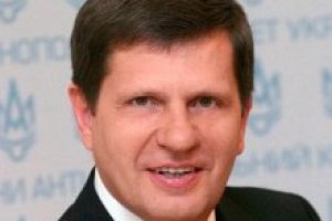 АМКУ предлагает запретить рекламу лекарственных препаратов и биодобавок в СМИ