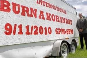 СМИ: Пастор, собиравшийся сжигать Коран, выдвинул новый ультиматум