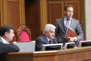 Литвин не исключает осложнений в работе парламента