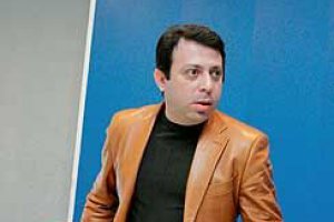Корбан не пов'язує замах на своє життя зі зміною влади