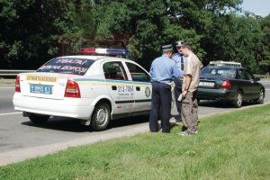 Гаишникам запретят без причины останавливать автомобили