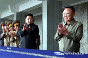 Кім Чен Ір приймав парад разом з молодшим сином