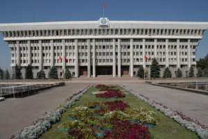 У Киргизії завершилося голосування на парламентських виборах