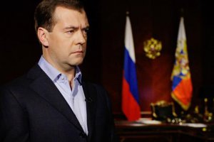 Медведев: Лукашенко давно вышел за рамки элементарных человеческих приличий