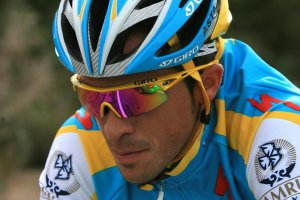 Многократный победитель «Тур де Франс» отстранен от соревнований