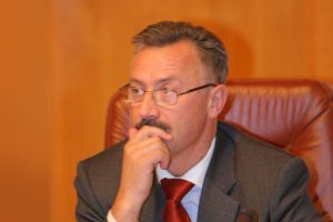 Головатый: Решение КСУ по политреформе может повергнуть страну в хаос