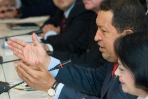 Чавес: Венесуела планує розвивати співпрацю з Україною в авіаційній галузі