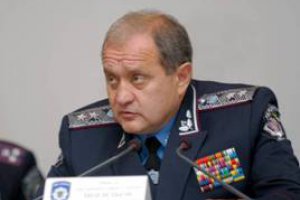 Милиции дали 60 минут на объявление ЧП