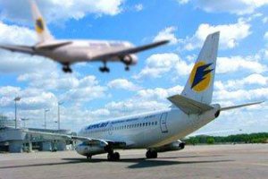 АМКУ заставил авиакомпании Коломойского снизить стоимость авиабилетов