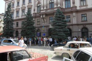 Центр образовательного мониторинга: Новые условия приема реанимируют худшие традиции «ручного» набора в вузы