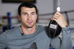 Бой Владимира Кличко и Дерека Чисоры оказался под угрозой срыва