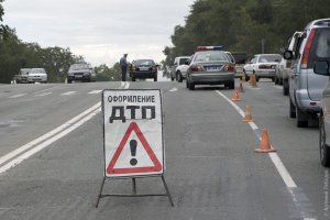 У ценрі Москви автомобіль збив двох українських дипломатів