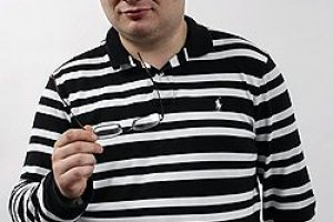 У Москві жорстоко побили кореспондента газети «Коммерсантъ»  Олега Кашина