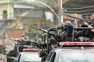 У Ріо-де-Жанейро військові штурмують нетрі, у яких переховуються наркоторговці