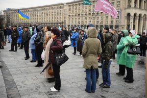 На Майдане собралось уже 10 тысяч человек, предприниматели собираются к Азарову