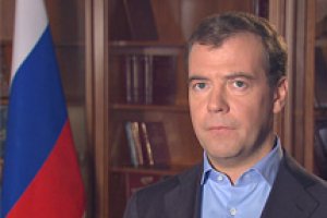 Медведев дал указание найти виновных в гибели трех спутников