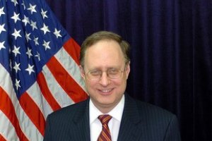 Заступник міністра оборони США: Росія повинна виконати угоду про припинення вогню