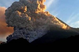 Число жертв вулкана Мерапі в Індонезії перевищило 300 людей