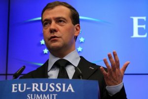 Медведев: Деньги - лучшая гарантия транзита газа через Украину