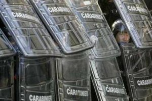В Риме в столкновениях демонстрантов с полицией ранены около 100 человек