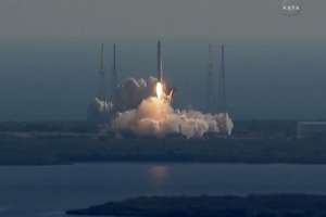 США запустили в космос «Дракона»