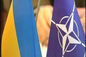 Медведев: Участие Украины в НАТО разрушит пространство безопасности в Европе