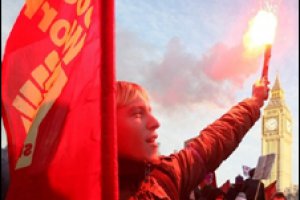 Напрасные протесты: Британский парламент позволил вузам увеличивать плату за обучение