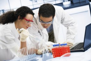 Украинские ученые практически перестали уезжать за границу на ПМЖ