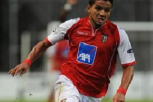 Форвард «Браги» не спешит в Днепропетровск