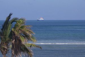 Україна розшукує судно, з яким зник зв'язок в африканському порту