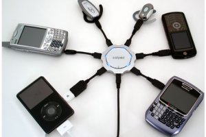 В начале 2011 появится унифицированная зарядка для всех мобильных