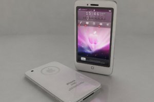 Основатель Apple раскрыл тайну задержки поставок белого iPhone 4