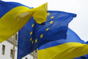 ЕС не может существенно влиять на демократию в Украине