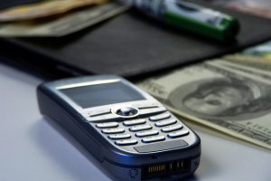 Количество абонентов мобильной связи в Украине за 2010 год сократилось на 1,4 миллиона