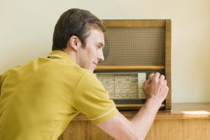 Во Львове боятся, что в радиоэфире скоро будет только «российская попса и блатной шансон»