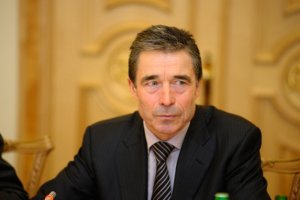 НАТО продовжить діалог з Україною про права людини і верховенство права