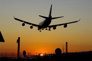Второй украинский самолет с гражданами Украины прилетел из Токио в Киев