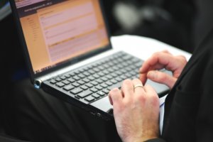 Российские спецслужбы передумали запрещать Gmail и Skype