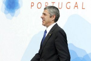 Премьер-министр Португалии подал в отставку