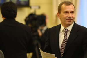 Клюев отправится в Брюссель поговорить «о конкретных вещах»