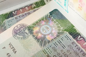 Еврокомиссии разрешили начать переговоры с Украиной об упрощении визового режима