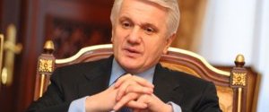 Регіонали повторно ухвалять мовний закон, щоб підіграти Литвину