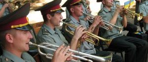 В Киеве парад на День Независимости заменят выступлением военных оркестров