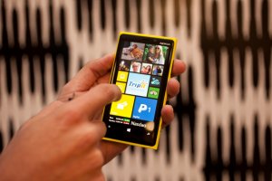 Новые смартфоны Nokia разочаровали инвесторов, акции компании упали на 13%