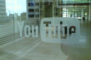 Google отклонила просьбу властей США об удалении скандального фильма о пророке Мухаммеде