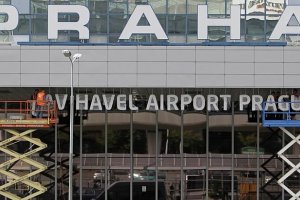 Аеропорт Праги офіційно перейменували на честь Вацлава Гавела