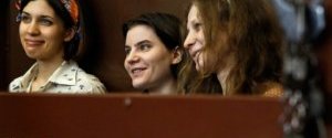 Суд замінив термін одній учасниці Pussy Riot на умовний, вирок іншим двом залишився чинним